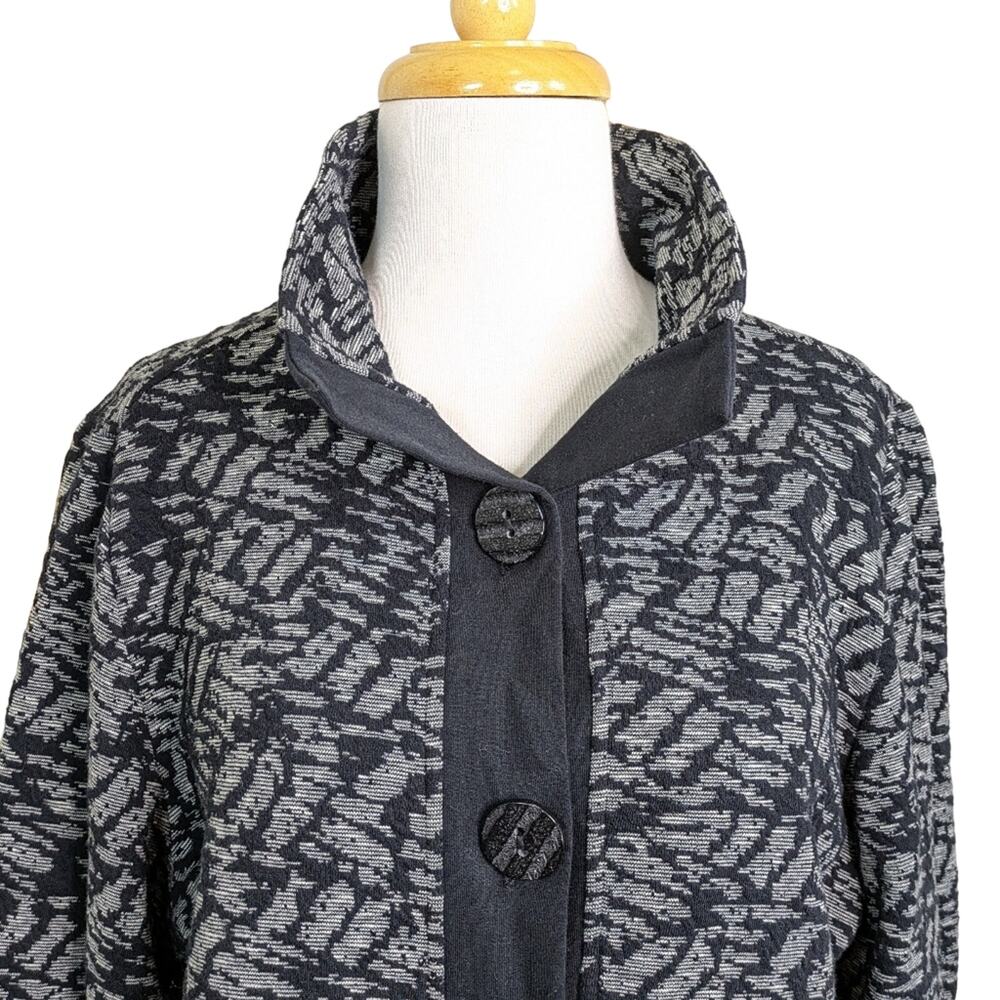 NEW Habitat Jacket Blazer Medium Black Gray Knit Abstract Button Front Lagenlook